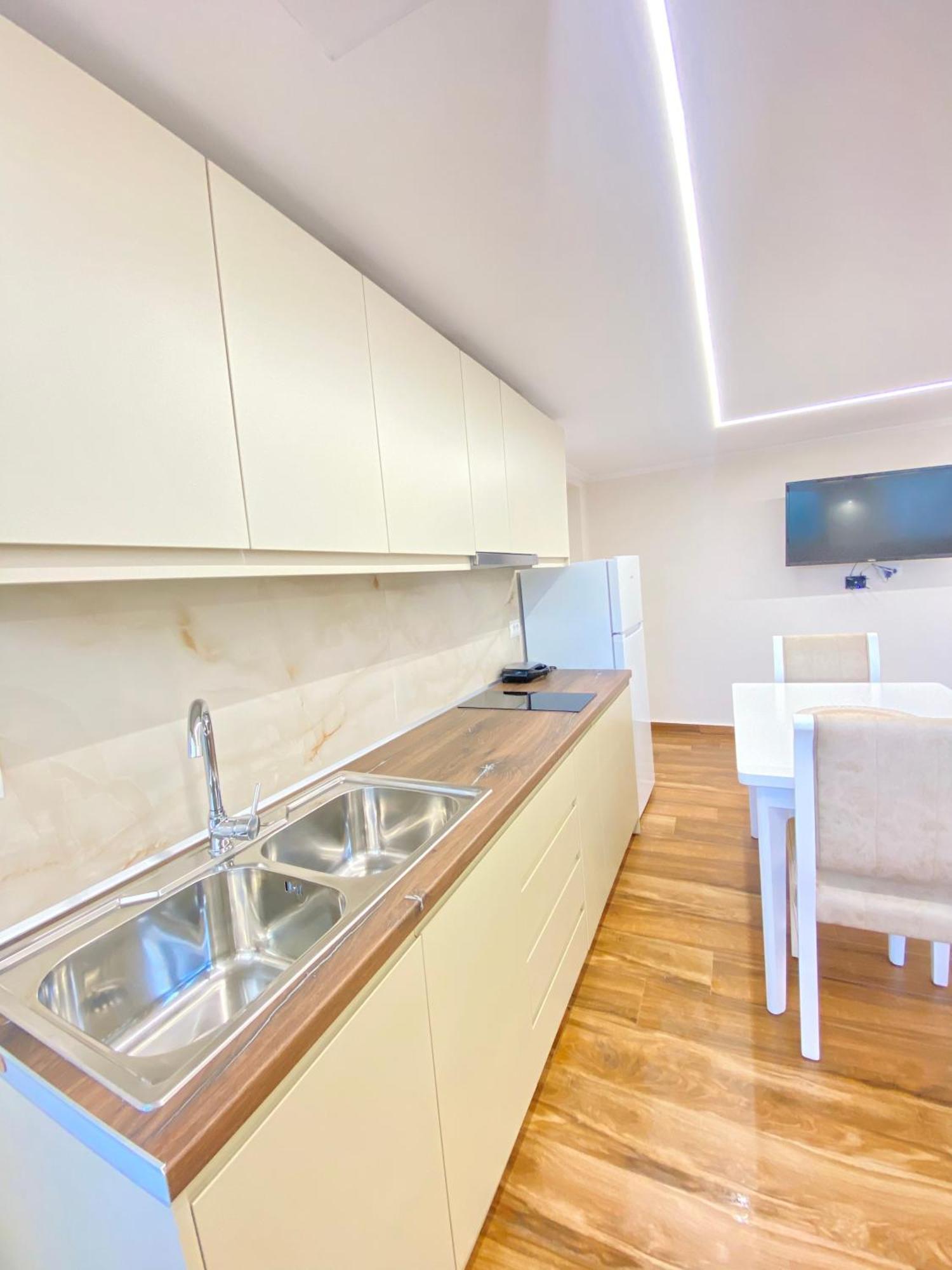 Flors Apartments Durrës Eksteriør billede
