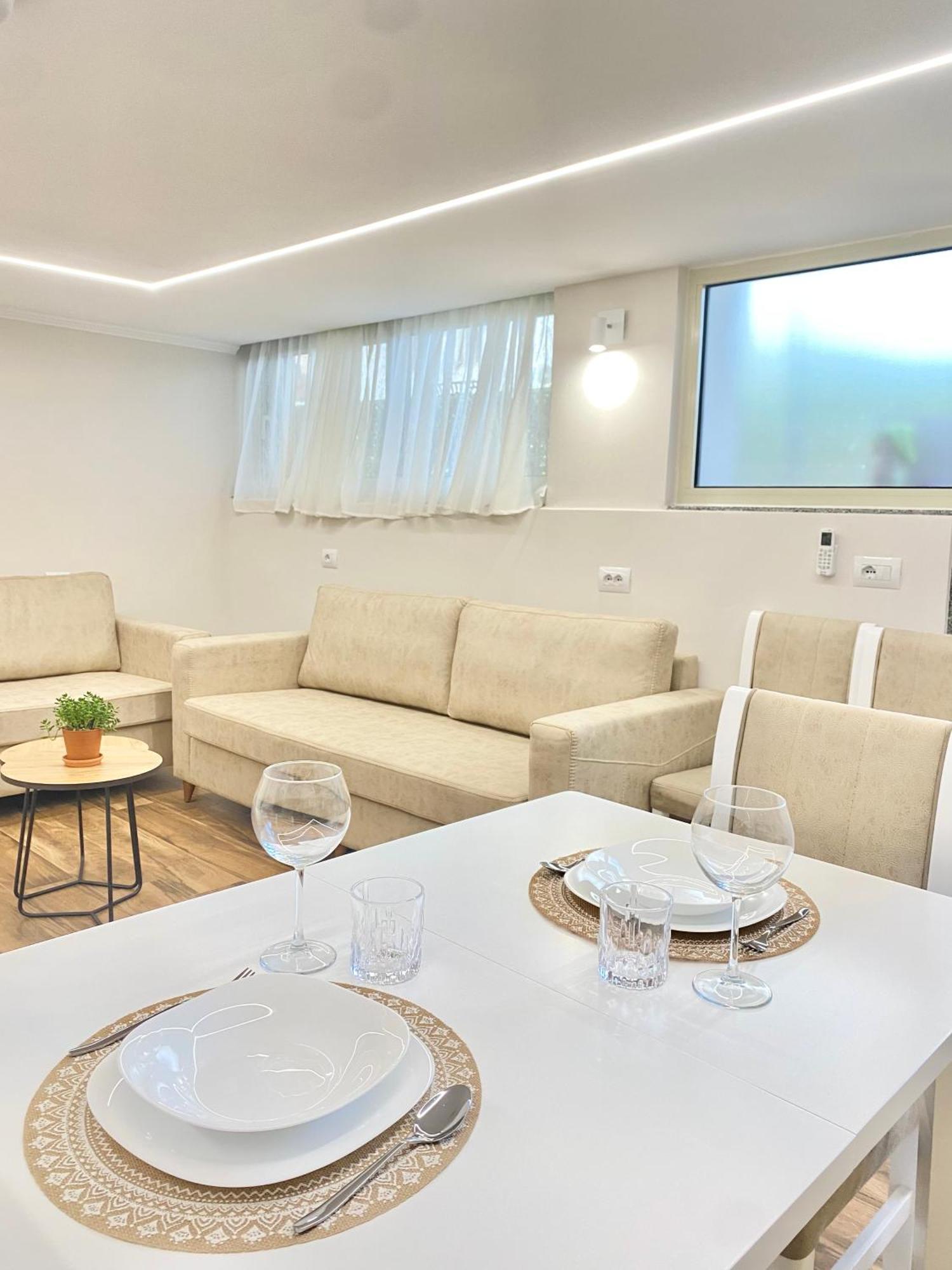 Flors Apartments Durrës Eksteriør billede
